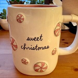 NWT Sweet Christmas Mug with Peppermint Design Rae Dunn